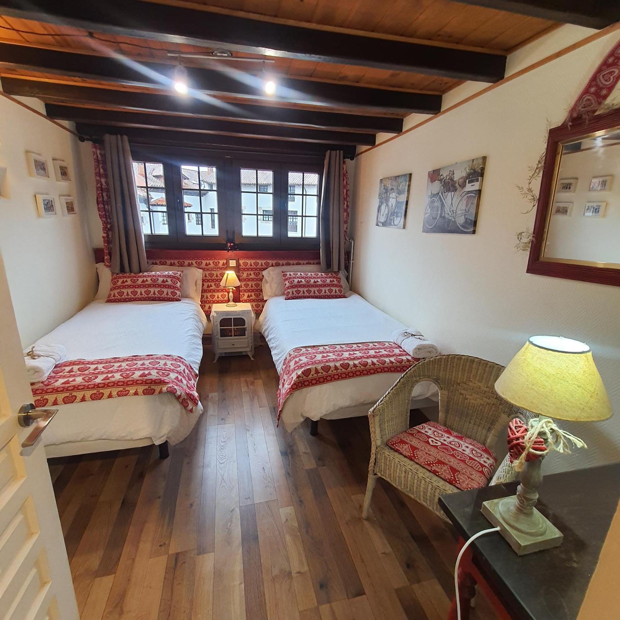 El Arcangel De Santillana Del Mar Dış mekan fotoğraf